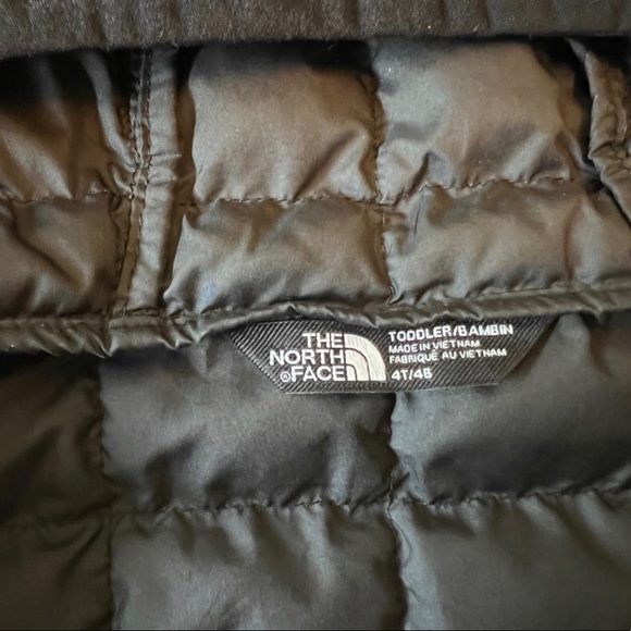 Toddler North Face Thermoball jacket - Picture 6 of 8
